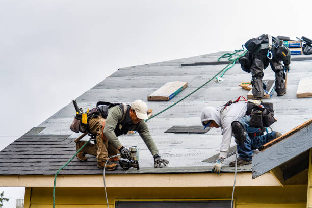 Professional Gutter Installation technician working in Garrett, TX